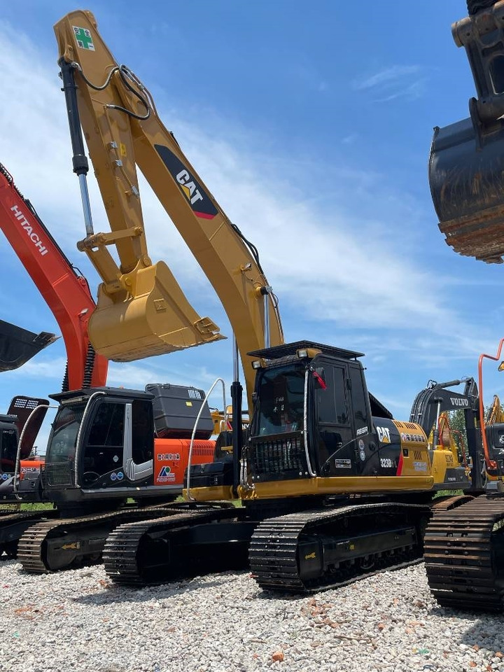 CAT 323D2 - Kettenbagger: das Bild 2 CAT 323D2 - Kettenbagger: das Bild 2