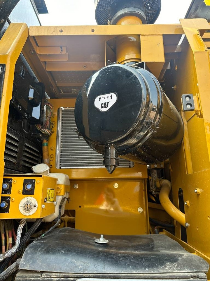 Kettenbagger CAT 329D2: das Bild 6 Kettenbagger CAT 329D2: das Bild 6
