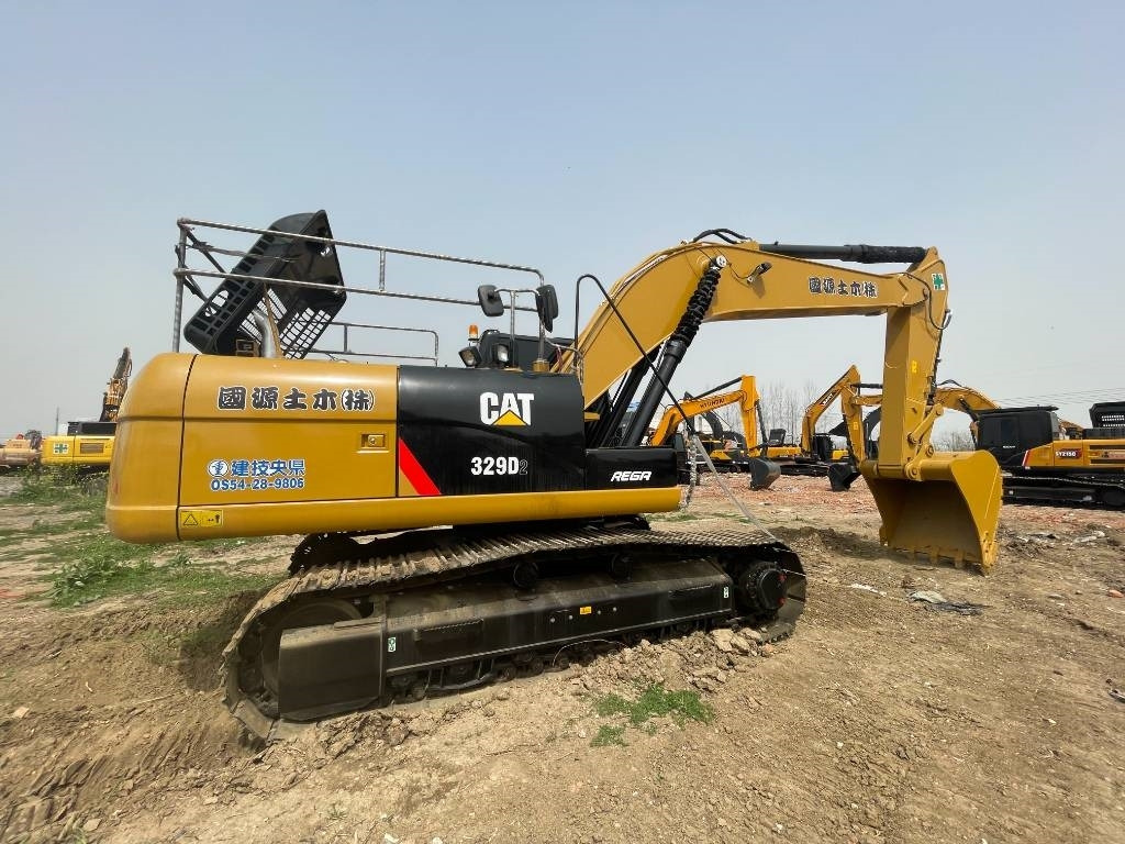 CAT 329D2 - Kettenbagger: das Bild 1 CAT 329D2 - Kettenbagger: das Bild 1