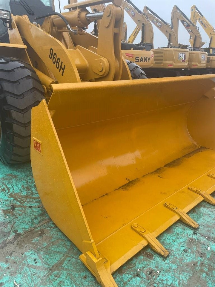 CAT 966 H - Radlader: das Bild 2 CAT 966 H - Radlader: das Bild 2