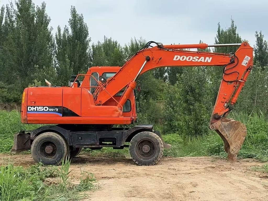 Doosan DH 150 W-7 - Mobilbagger: das Bild 2 Doosan DH 150 W-7 - Mobilbagger: das Bild 2