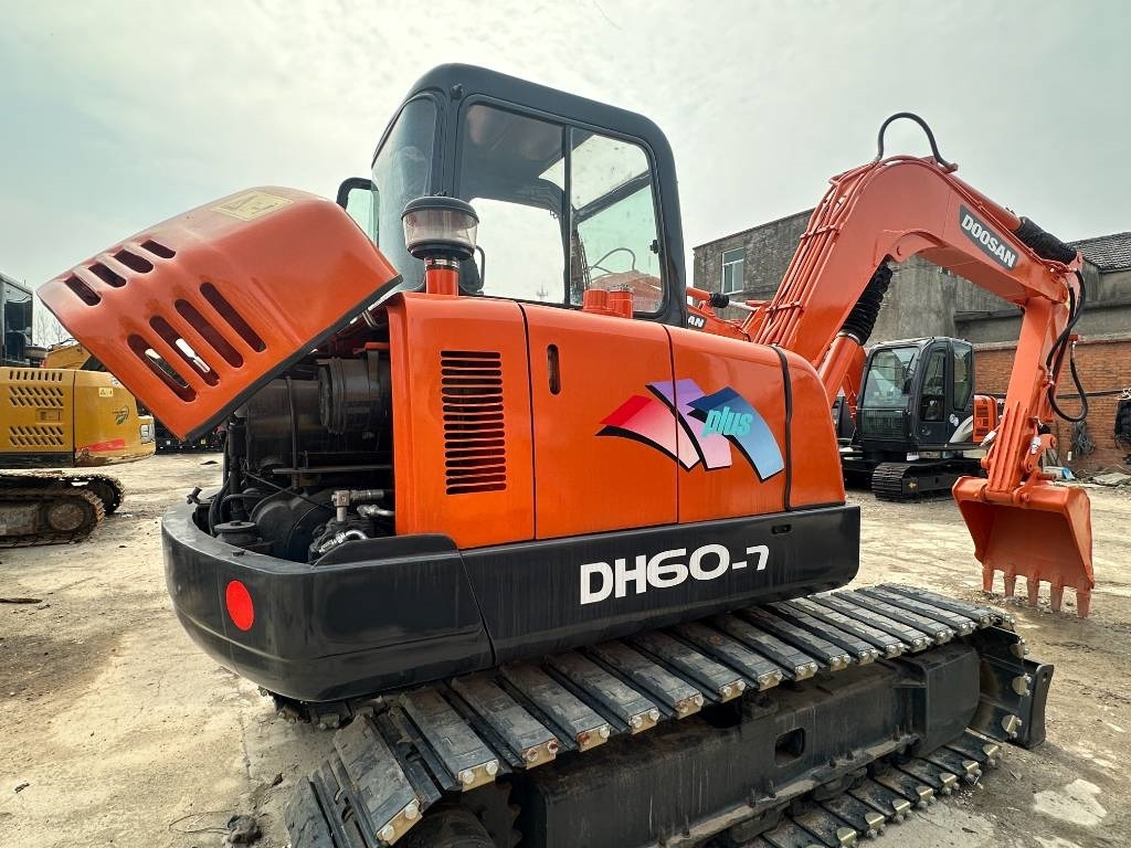 Doosan DH 60-7 - Kettenbagger: das Bild 1 Doosan DH 60-7 - Kettenbagger: das Bild 1