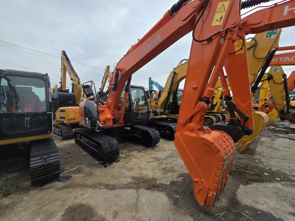 Hitachi ZX 135 US - Kettenbagger: das Bild 4 Hitachi ZX 135 US - Kettenbagger: das Bild 4