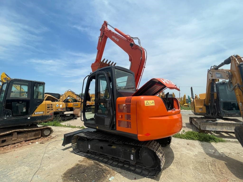Hitachi ZX 70 - Minibagger: das Bild 2 Hitachi ZX 70 - Minibagger: das Bild 2