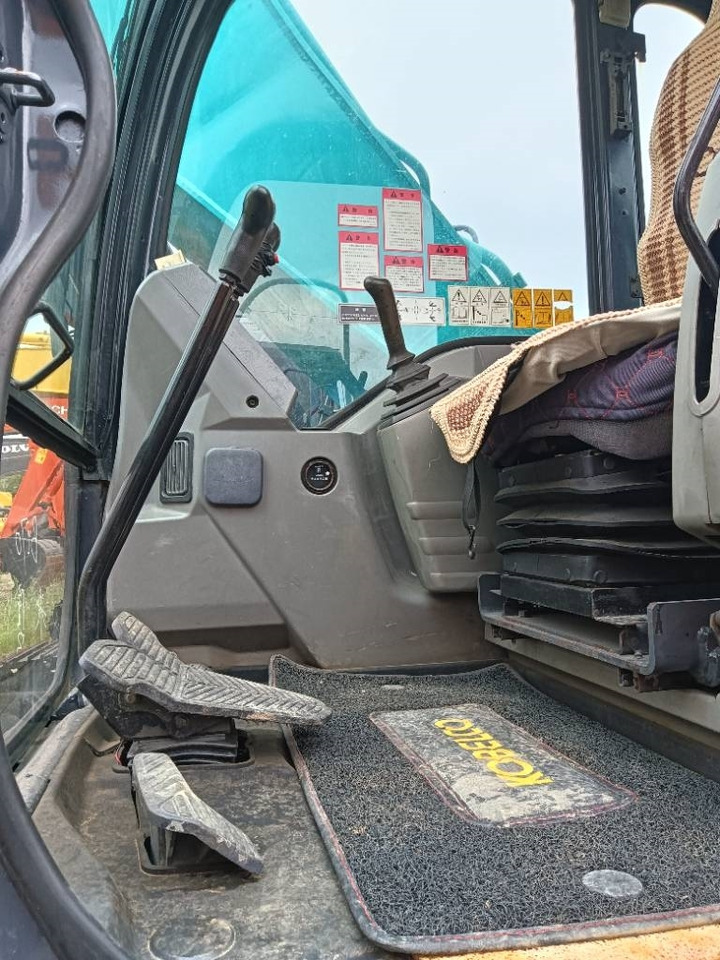 Kobelco SK 210 - Kettenbagger: das Bild 5 Kobelco SK 210 - Kettenbagger: das Bild 5