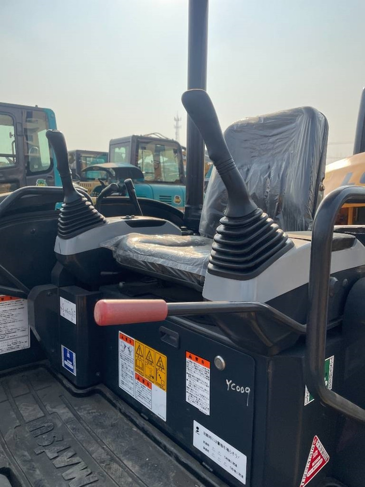 Komatsu PC 35 - Minibagger: das Bild 4 Komatsu PC 35 - Minibagger: das Bild 4