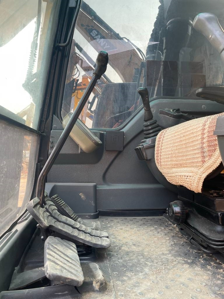 Volvo EC 140 - Kettenbagger: das Bild 4 Volvo EC 140 - Kettenbagger: das Bild 4