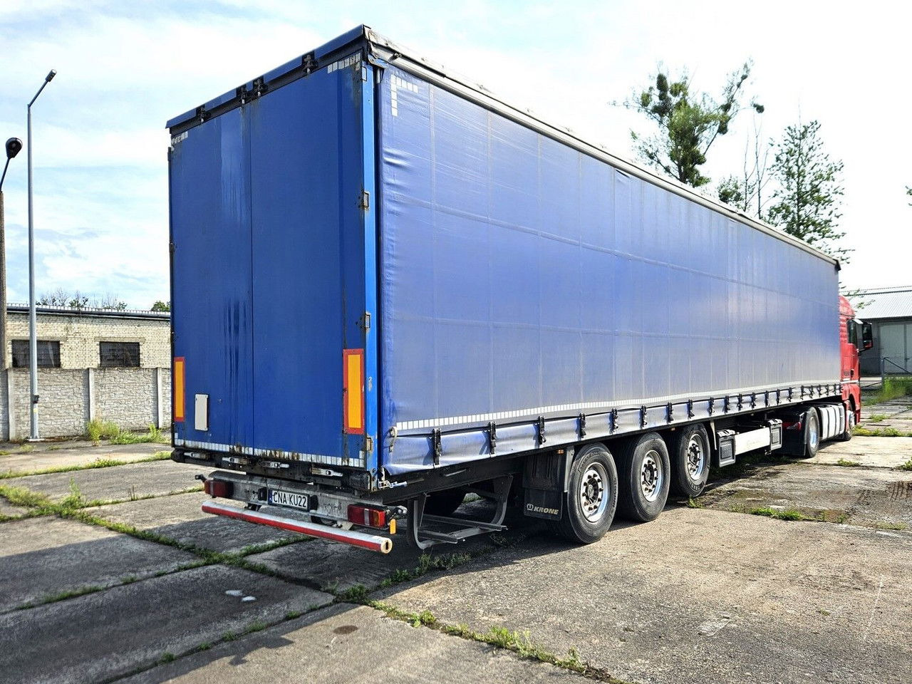 Krone SD - Axles SAF - Planenauflieger: das Bild 4 Krone SD - Axles SAF - Planenauflieger: das Bild 4