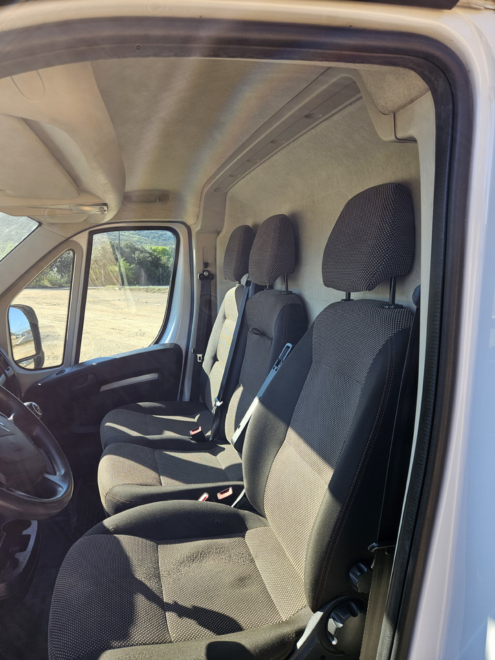Citröen Jumper Control FT 350 L3H2 2.2 Blue HDI S&S 140 - Koffer Transporter: das Bild 5 Citröen Jumper Control FT 350 L3H2 2.2 Blue HDI S&S 140 - Koffer Transporter: das Bild 5