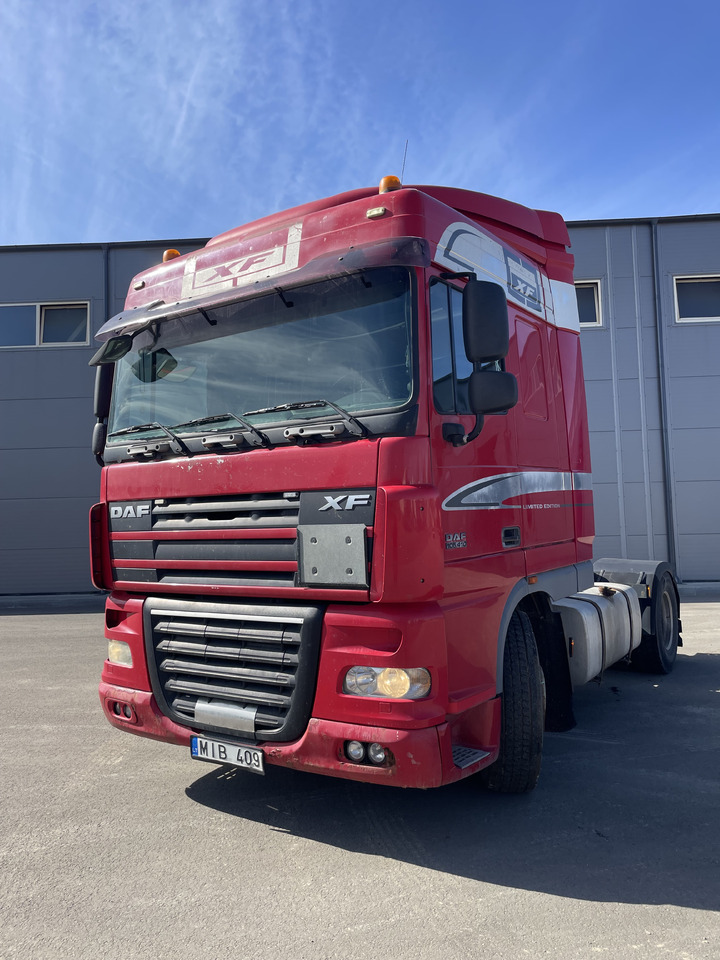 DAF XF410 INTARDER - Sattelzugmaschine: das Bild 2 DAF XF410 INTARDER - Sattelzugmaschine: das Bild 2