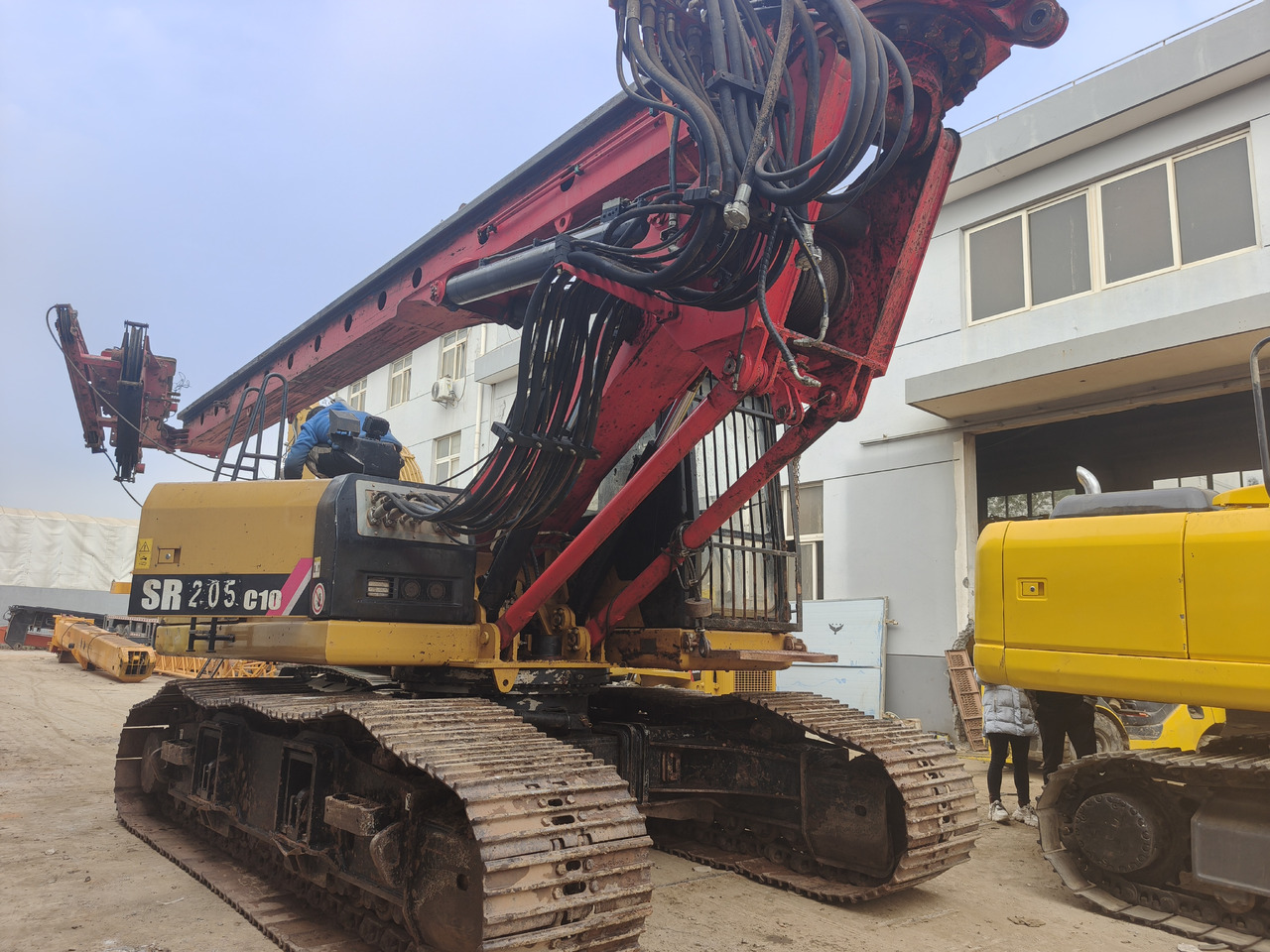 SANY SR205 Rotary Drill USED Crawler Drill rig - Bohrgerät: das Bild 3 SANY SR205 Rotary Drill USED Crawler Drill rig - Bohrgerät: das Bild 3