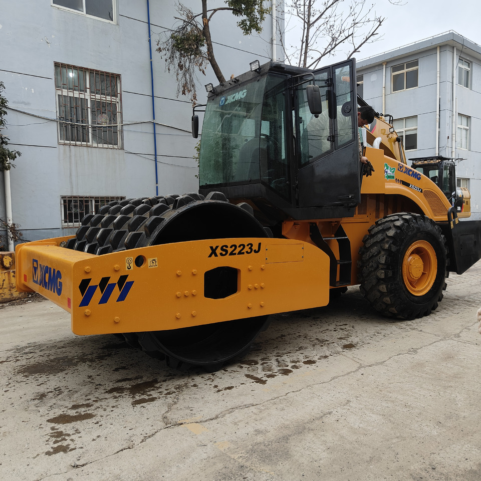XCMG XS223J road roller - Walzenzug: das Bild 2 XCMG XS223J road roller - Walzenzug: das Bild 2