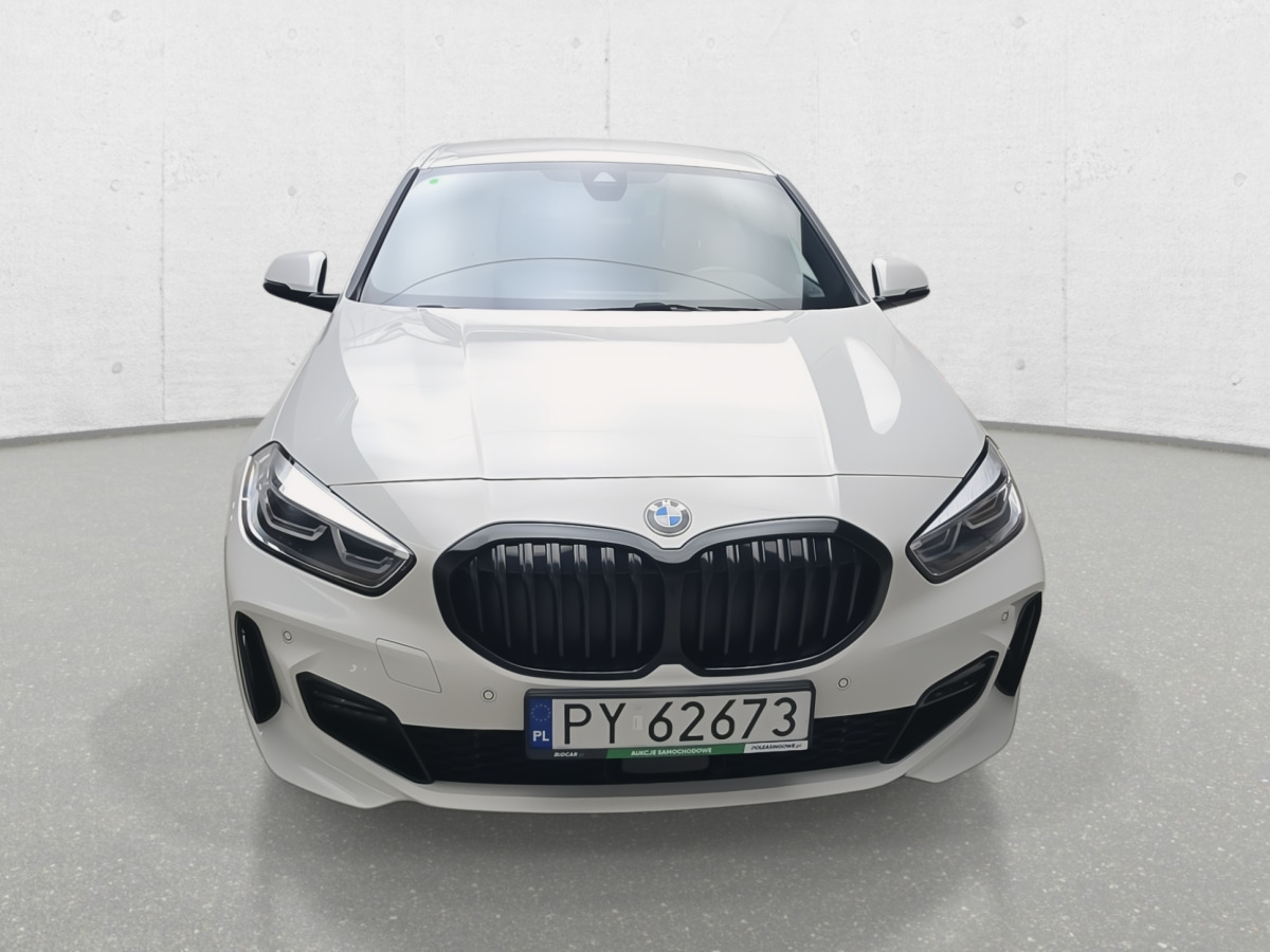 BMW 118I HATCHBACK - Schrägheck: das Bild 4 BMW 118I HATCHBACK - Schrägheck: das Bild 4