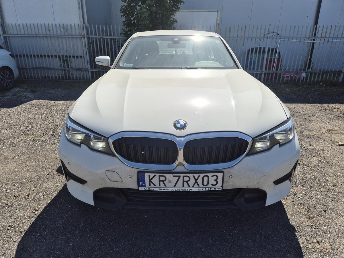 BMW 318 I SPORT LINE SEDAN - Limousine: das Bild 5 BMW 318 I SPORT LINE SEDAN - Limousine: das Bild 5