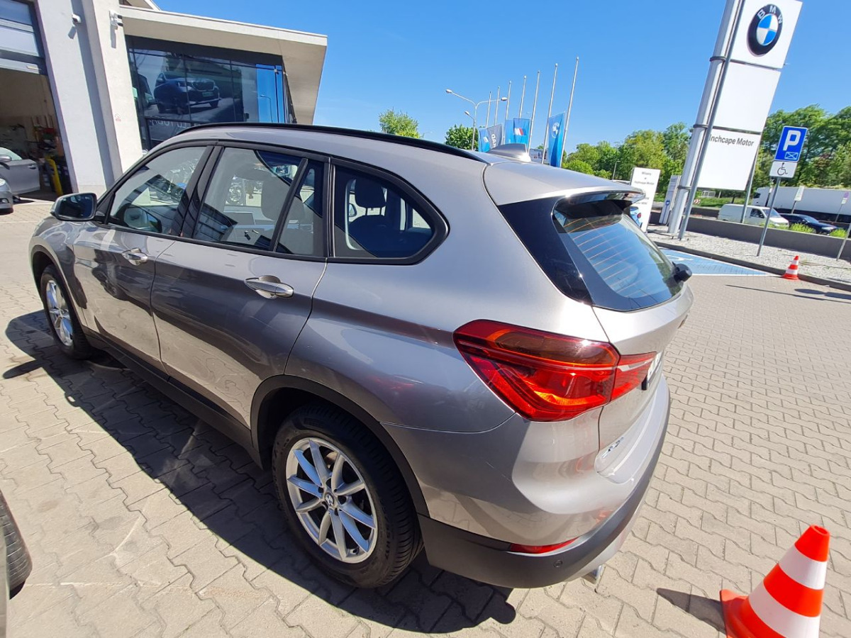 BMW X1 SUV - SUV/ Geländewagen: das Bild 4 BMW X1 SUV - SUV/ Geländewagen: das Bild 4