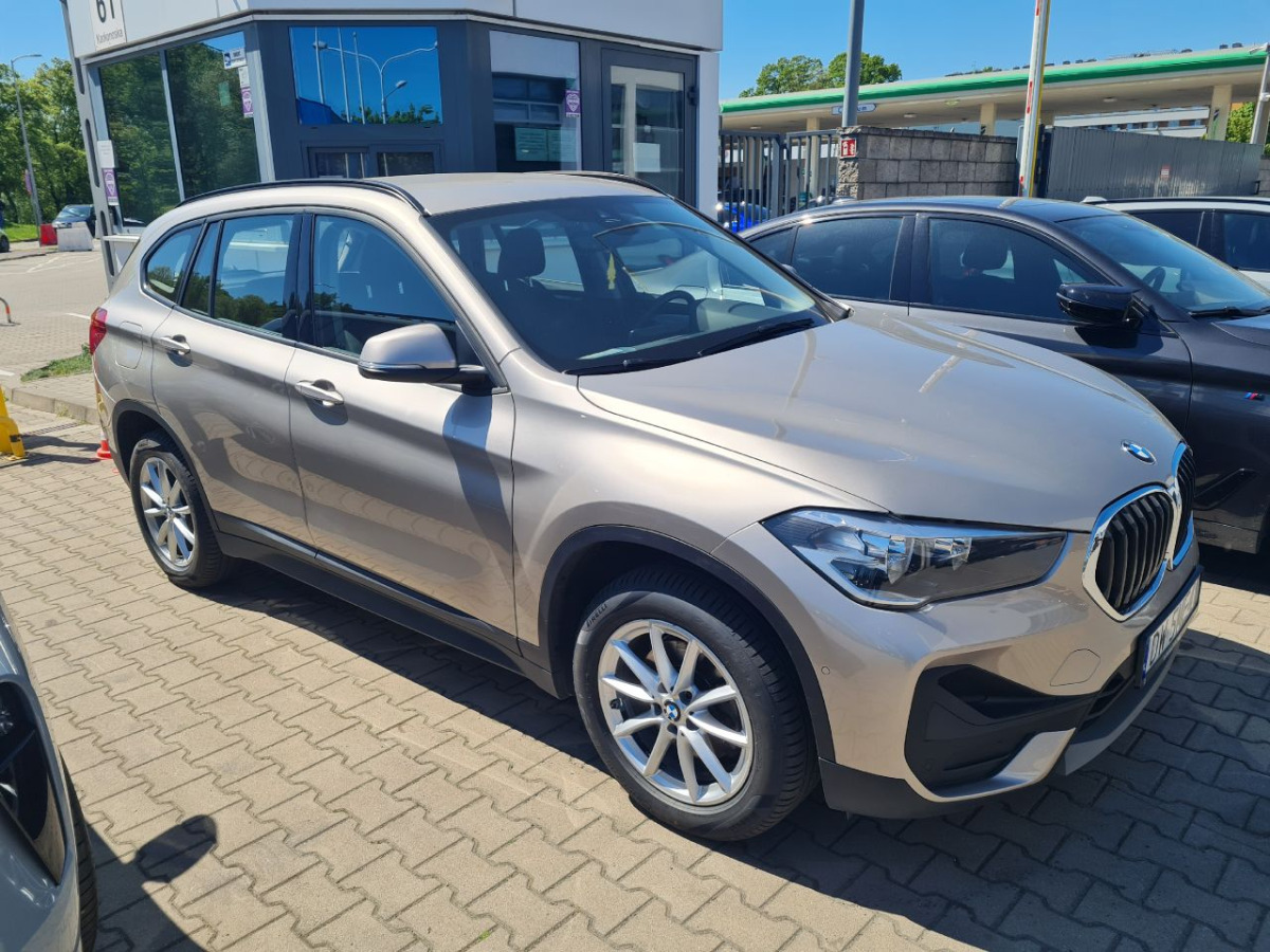 BMW X1 SUV - SUV/ Geländewagen: das Bild 1 BMW X1 SUV - SUV/ Geländewagen: das Bild 1