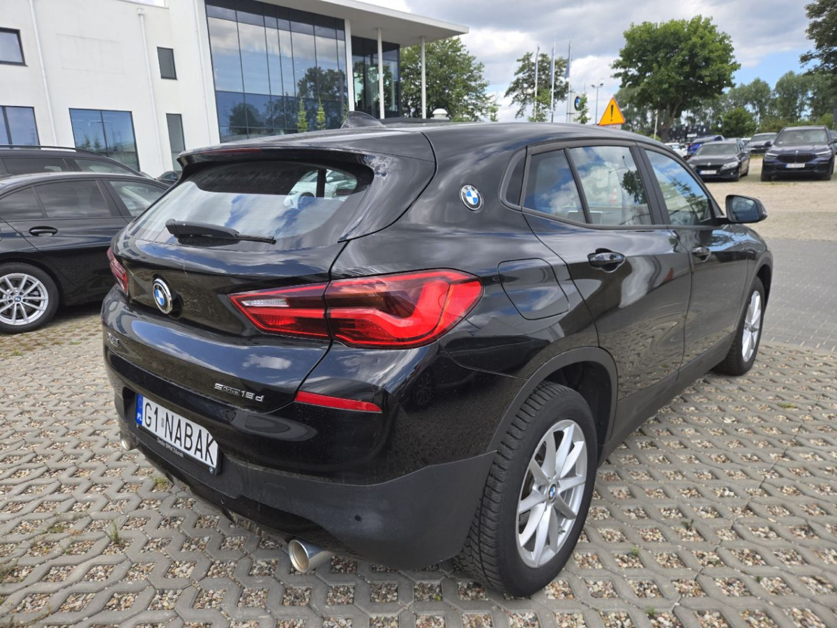 Schrägheck BMW X2 sDrive18d Advantage aut HATCHBACK: das Bild 10