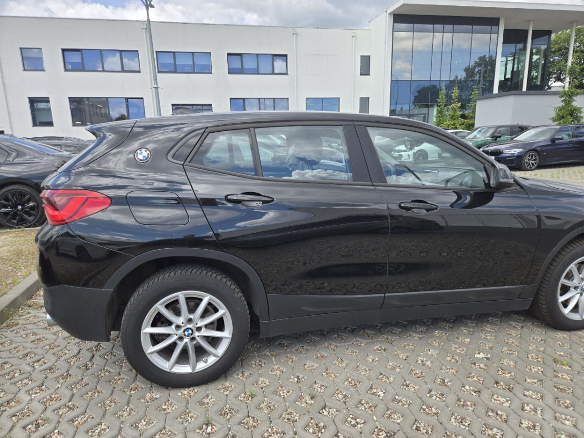 Schrägheck BMW X2 sDrive18d Advantage aut HATCHBACK: das Bild 7
