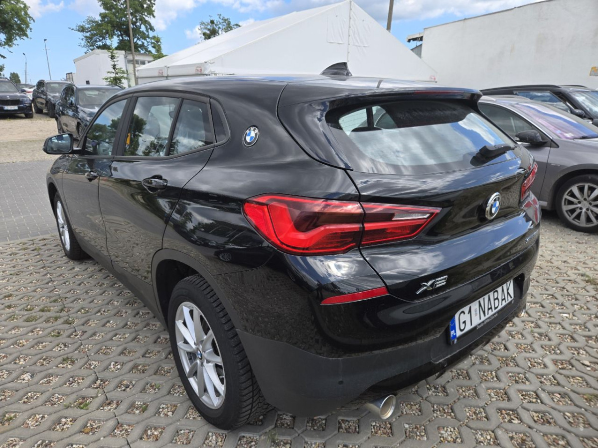 Schrägheck BMW X2 sDrive18d Advantage aut HATCHBACK: das Bild 9
