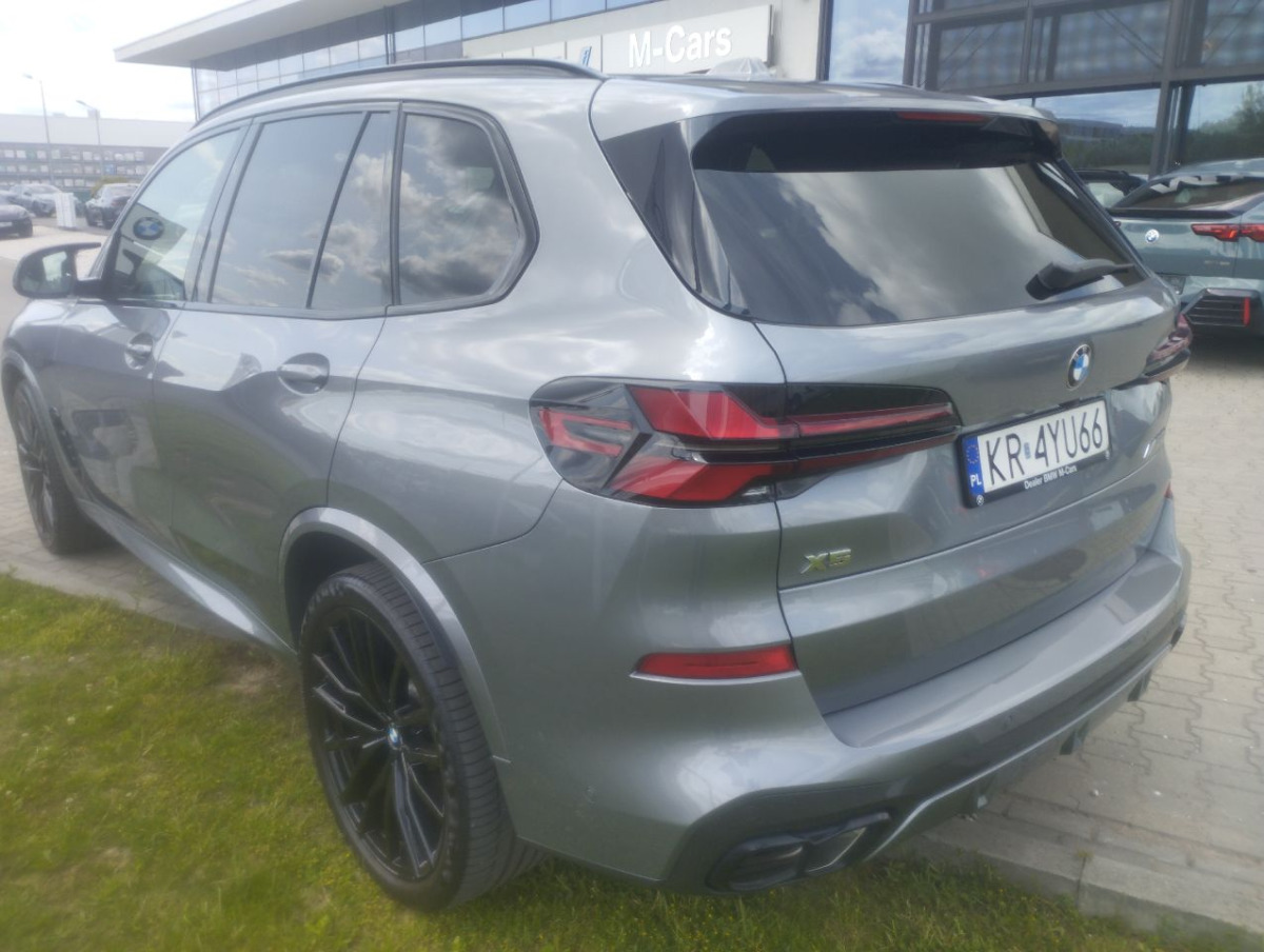 BMW X5 M60i mHEV SUV - SUV/ Geländewagen: das Bild 4 BMW X5 M60i mHEV SUV - SUV/ Geländewagen: das Bild 4