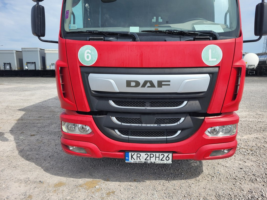 DAF LF SOLÓWKA - Plane LKW: das Bild 3 DAF LF SOLÓWKA - Plane LKW: das Bild 3