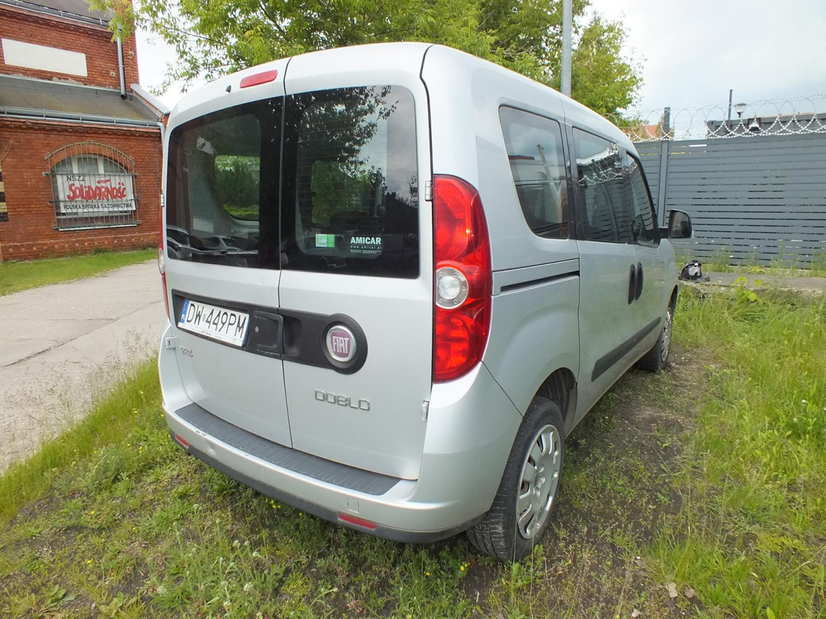 FIAT DOBLO MINIVAN - PKW: das Bild 3 FIAT DOBLO MINIVAN - PKW: das Bild 3