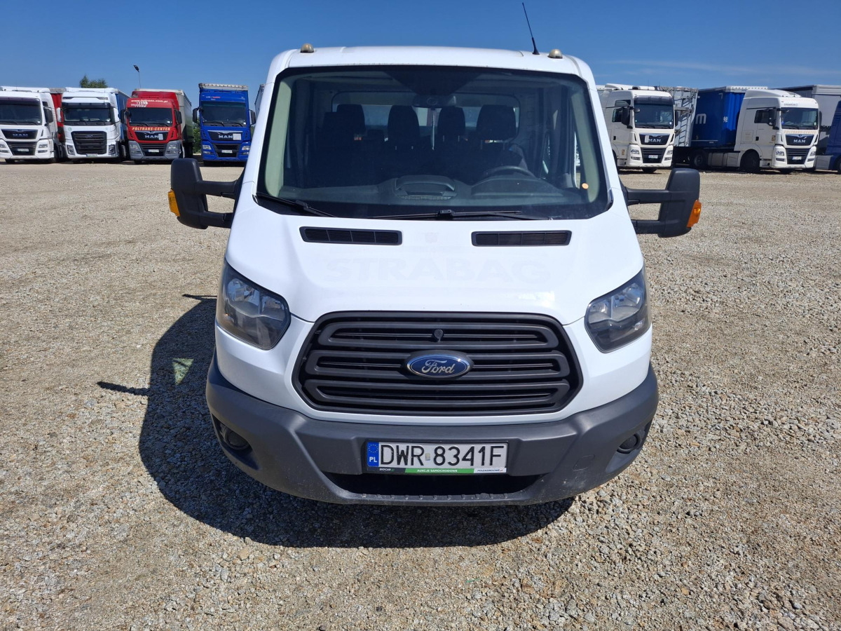 FORD TRANSIT DOKA - Transporter mit Doppelkabine: das Bild 2 FORD TRANSIT DOKA - Transporter mit Doppelkabine: das Bild 2