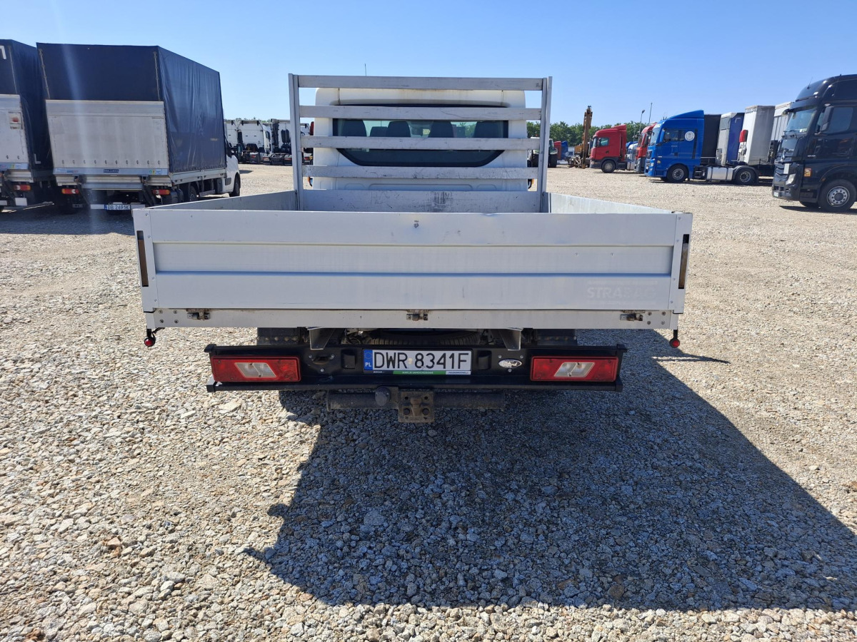 FORD TRANSIT DOKA - Transporter mit Doppelkabine: das Bild 4 FORD TRANSIT DOKA - Transporter mit Doppelkabine: das Bild 4