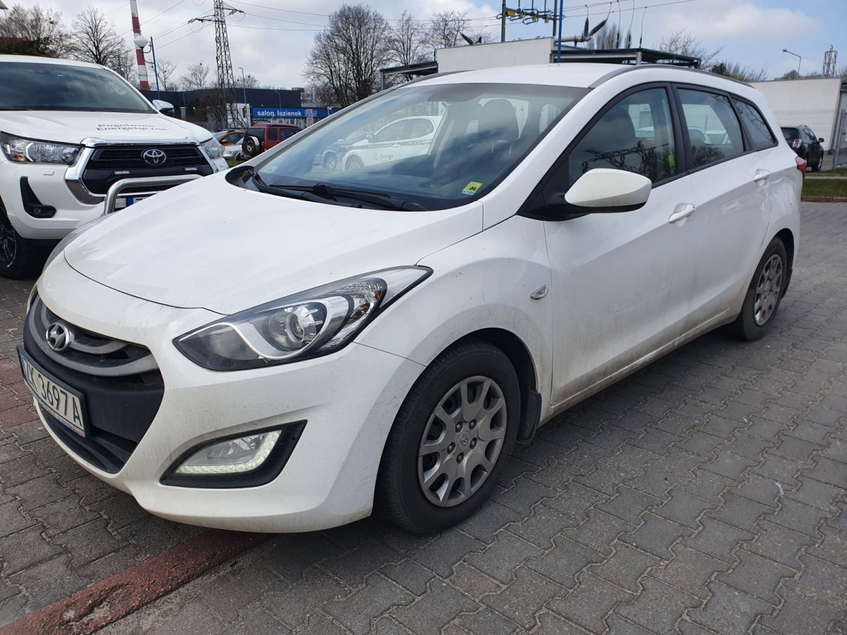 HYUNDAI I30 KOMBI - PKW: das Bild 2 HYUNDAI I30 KOMBI - PKW: das Bild 2