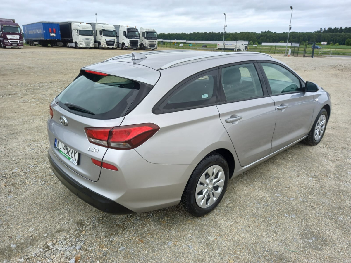 HYUNDAI I30 KOMBI - PKW: das Bild 3 HYUNDAI I30 KOMBI - PKW: das Bild 3