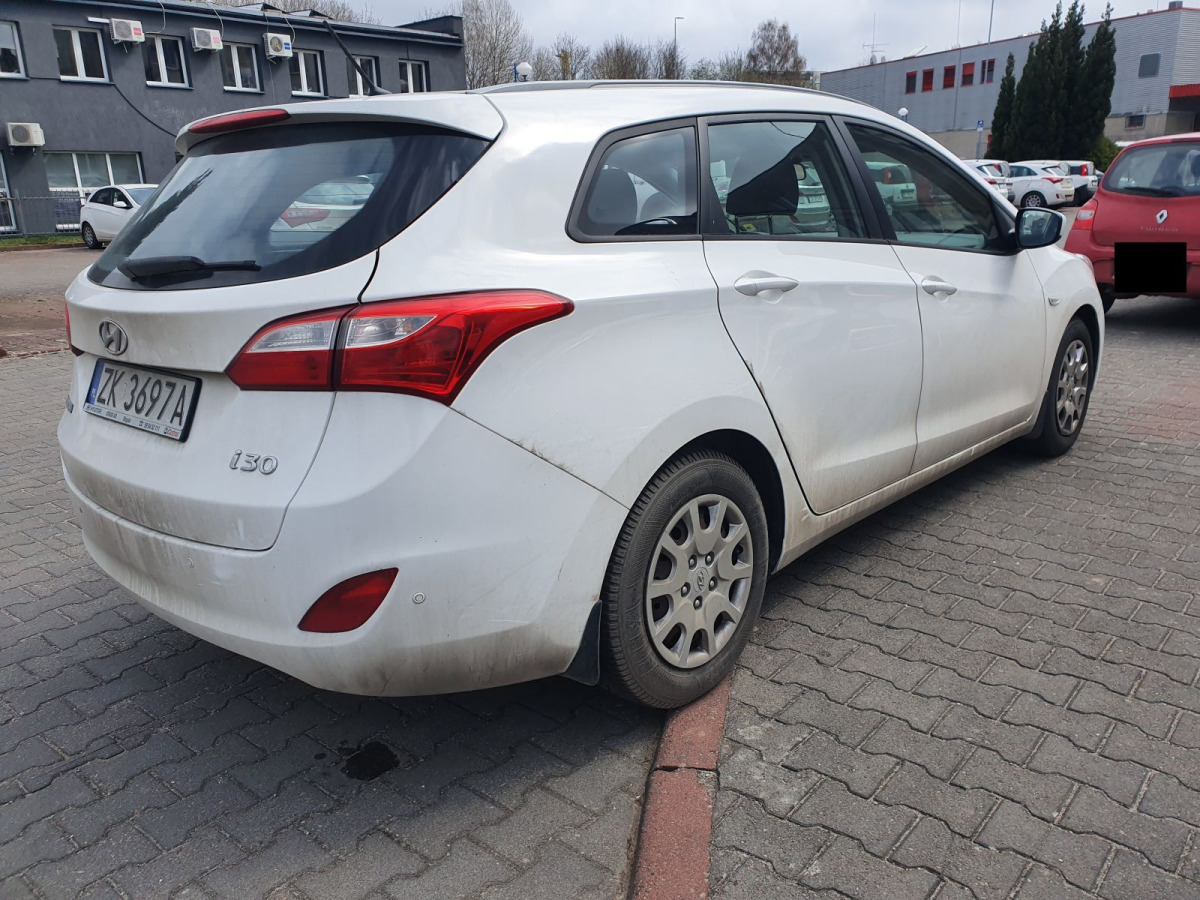 HYUNDAI I30 KOMBI - PKW: das Bild 3 HYUNDAI I30 KOMBI - PKW: das Bild 3
