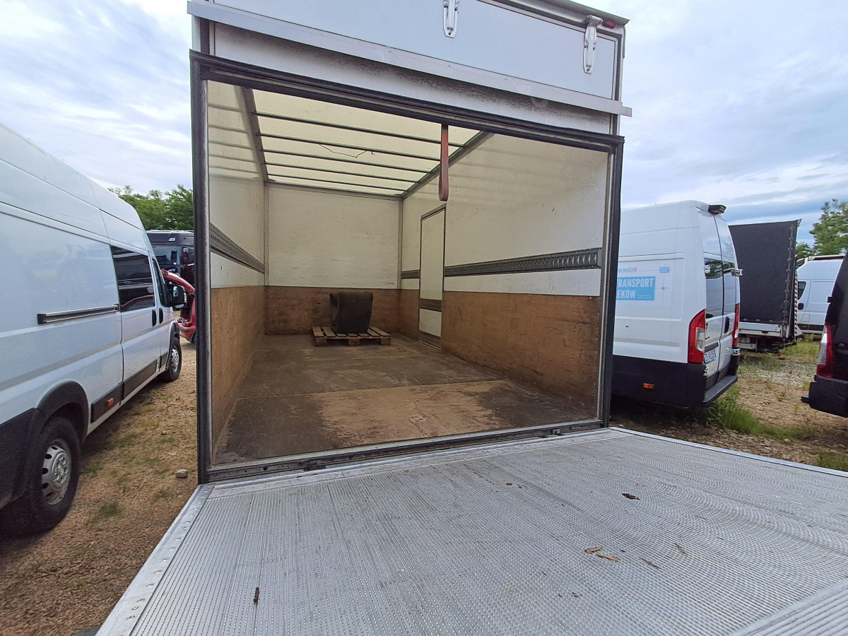 IVECO DAILY KONTENER Z WINDĄ - Koffer LKW: das Bild 5 IVECO DAILY KONTENER Z WINDĄ - Koffer LKW: das Bild 5