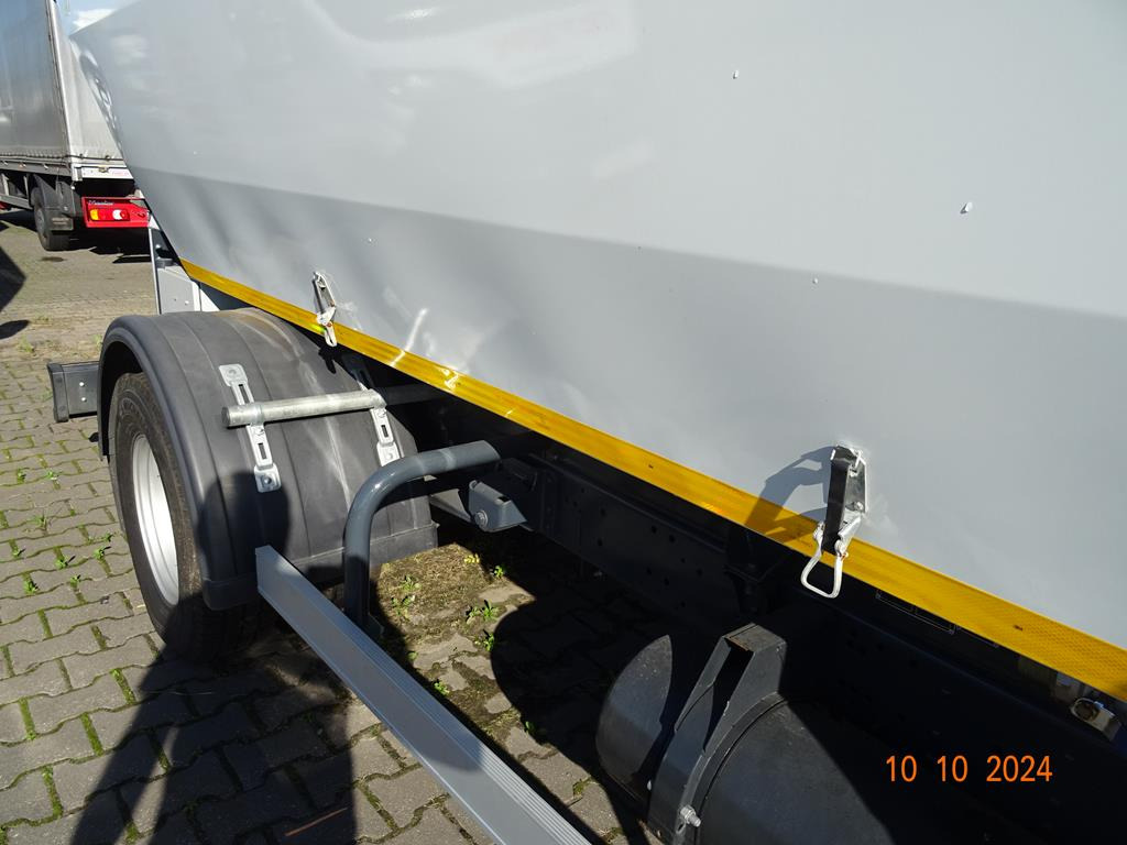 IVECO DAILY WYWÓZ ŚMIECI - Müllwagen: das Bild 5 IVECO DAILY WYWÓZ ŚMIECI - Müllwagen: das Bild 5