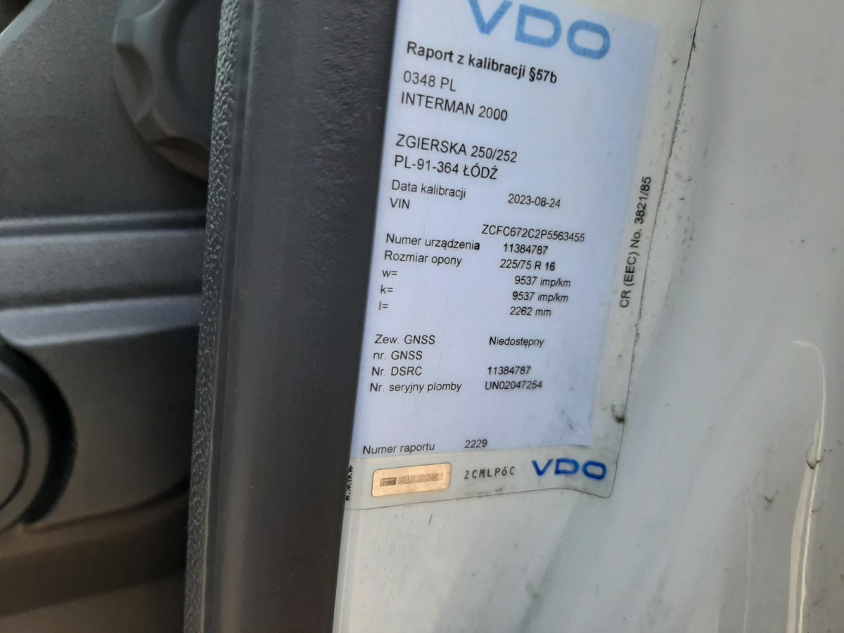 Planen Transporter IVECO/JUSAM STANISŁAWJURKOWSKI 70C18/JU06 PLANDEKA Z WINDĄ: das Bild 9
