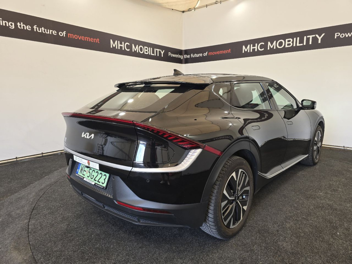 KIA EV 6 HATCHBACK - Schrägheck: das Bild 4 KIA EV 6 HATCHBACK - Schrägheck: das Bild 4