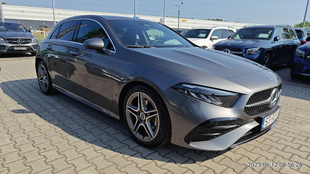 Schrägheck MERCEDES BENZ A 200 HATCHBACK: das Bild 1