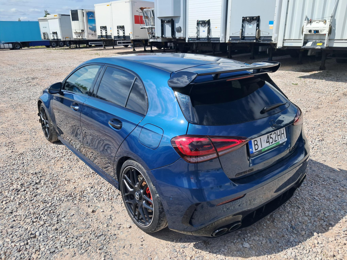 MERCEDES BENZ A45S HATCHBACK - PKW: das Bild 4 MERCEDES BENZ A45S HATCHBACK - PKW: das Bild 4