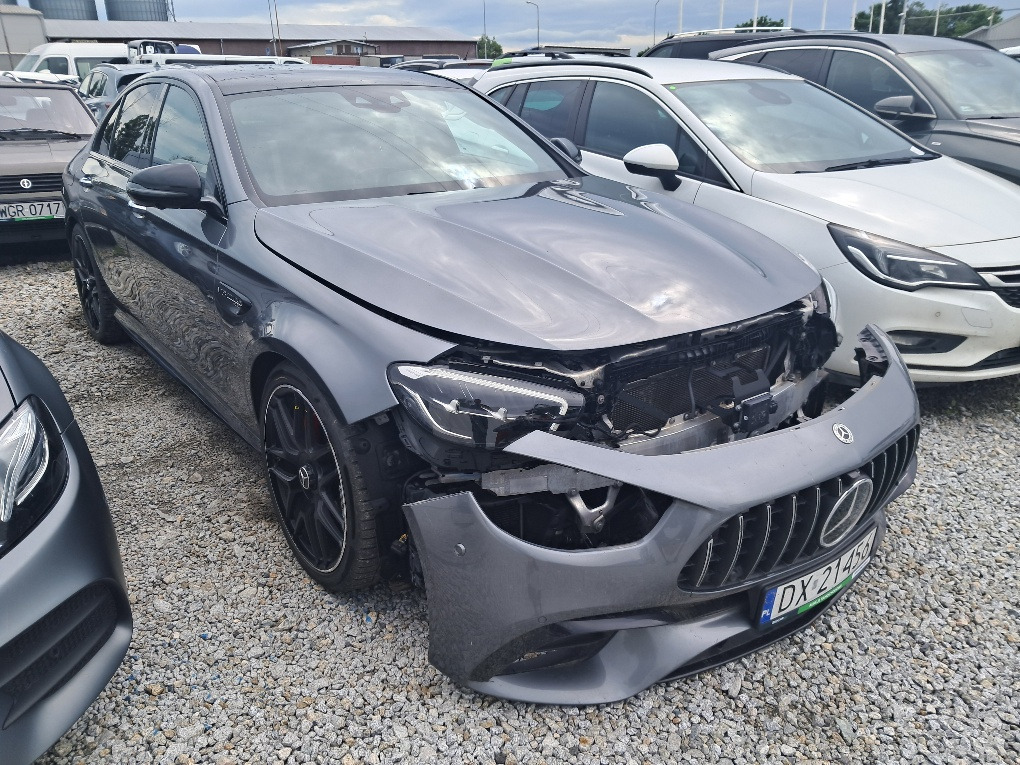 MERCEDES BENZ AMG E63S SEDAN - Limousine: das Bild 1 MERCEDES BENZ AMG E63S SEDAN - Limousine: das Bild 1