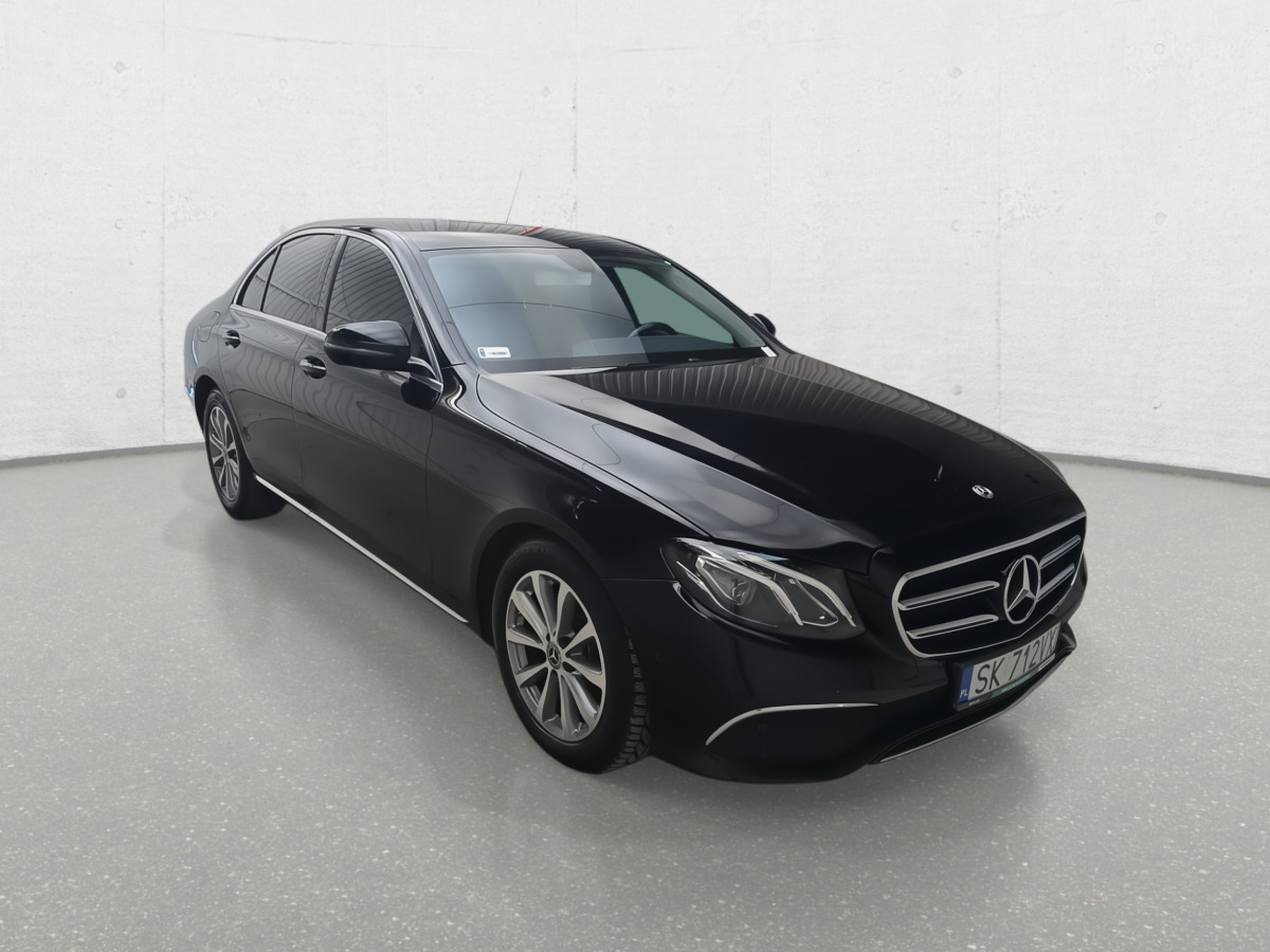 MERCEDES BENZ E 200 SEDAN - Limousine: das Bild 2 MERCEDES BENZ E 200 SEDAN - Limousine: das Bild 2