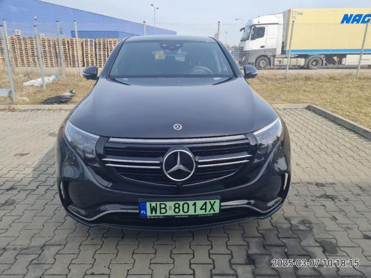 MERCEDES BENZ EQC 400 4MATIC SUV - SUV/ Geländewagen: das Bild 5 MERCEDES BENZ EQC 400 4MATIC SUV - SUV/ Geländewagen: das Bild 5