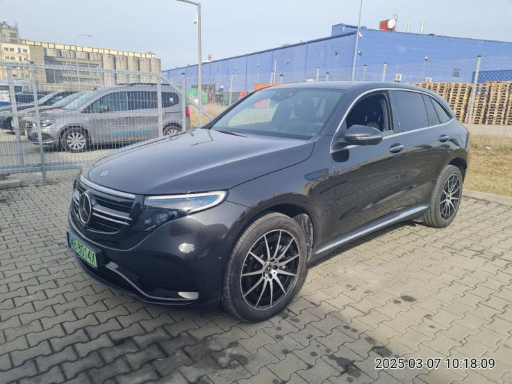 MERCEDES BENZ EQC 400 4MATIC SUV - SUV/ Geländewagen: das Bild 2 MERCEDES BENZ EQC 400 4MATIC SUV - SUV/ Geländewagen: das Bild 2