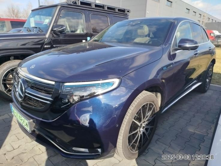 MERCEDES BENZ EQC 400 SUV - SUV/ Geländewagen: das Bild 2 MERCEDES BENZ EQC 400 SUV - SUV/ Geländewagen: das Bild 2