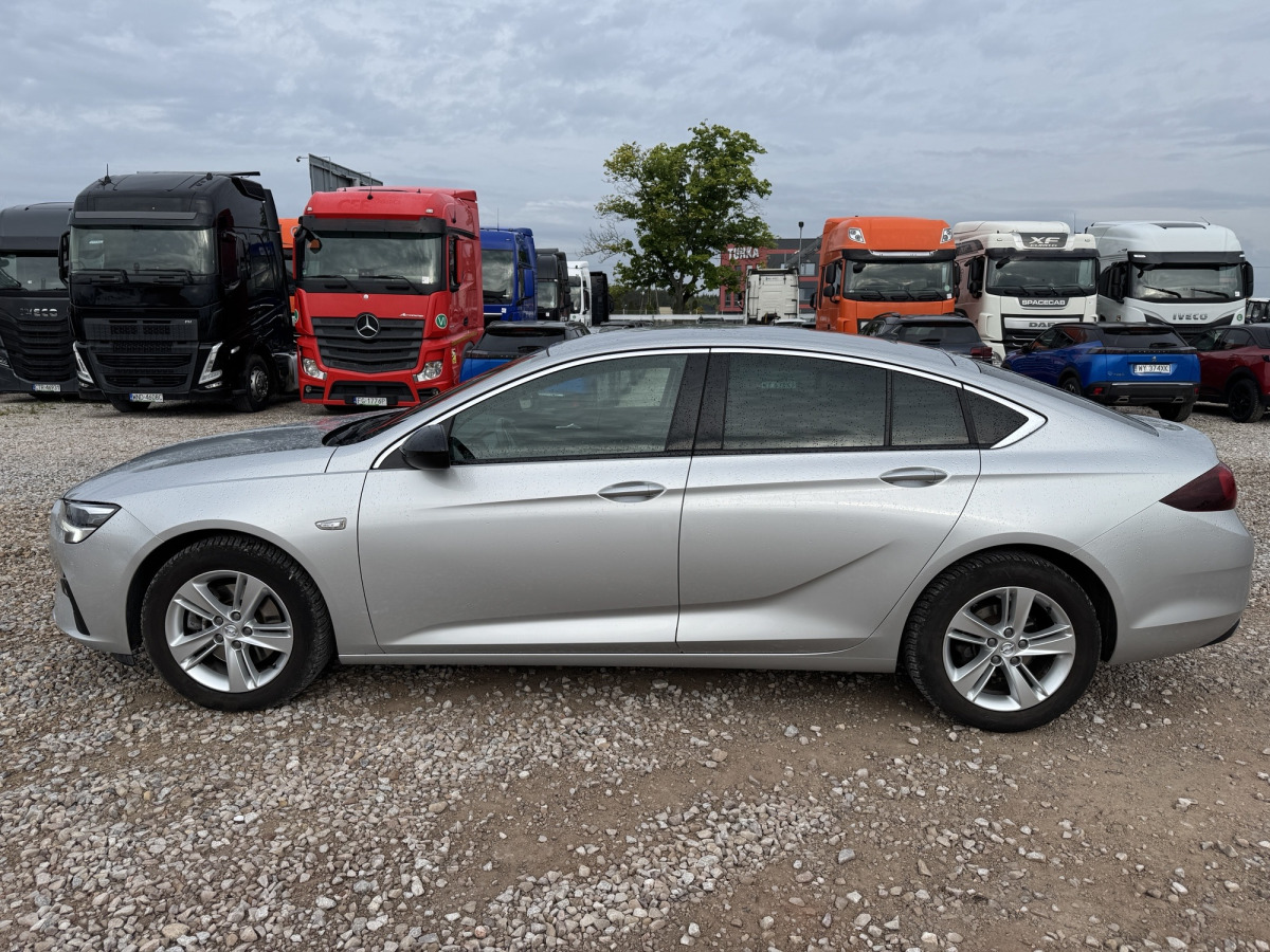 OPEL INSIGNIA LIFTBACK - PKW: das Bild 4 OPEL INSIGNIA LIFTBACK - PKW: das Bild 4