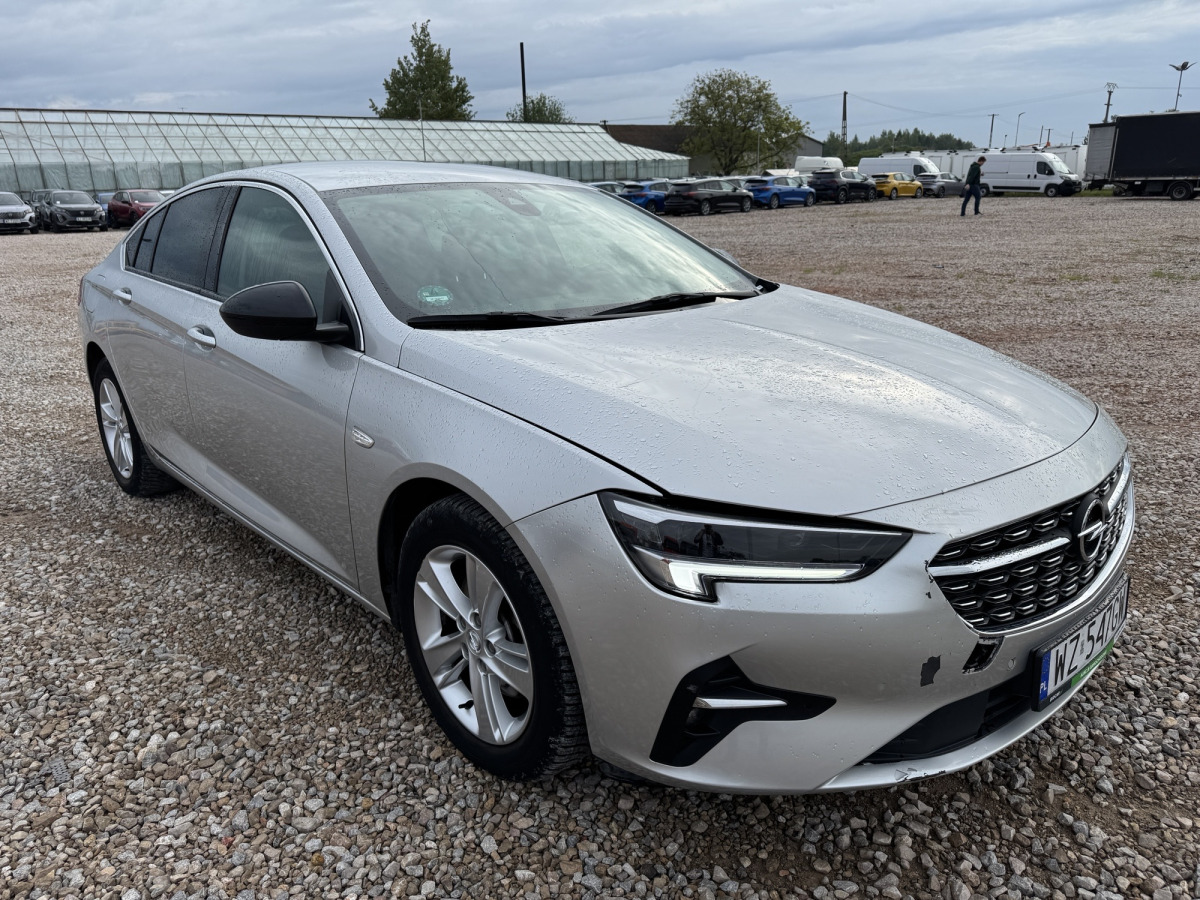 OPEL INSIGNIA LIFTBACK - PKW: das Bild 1 OPEL INSIGNIA LIFTBACK - PKW: das Bild 1