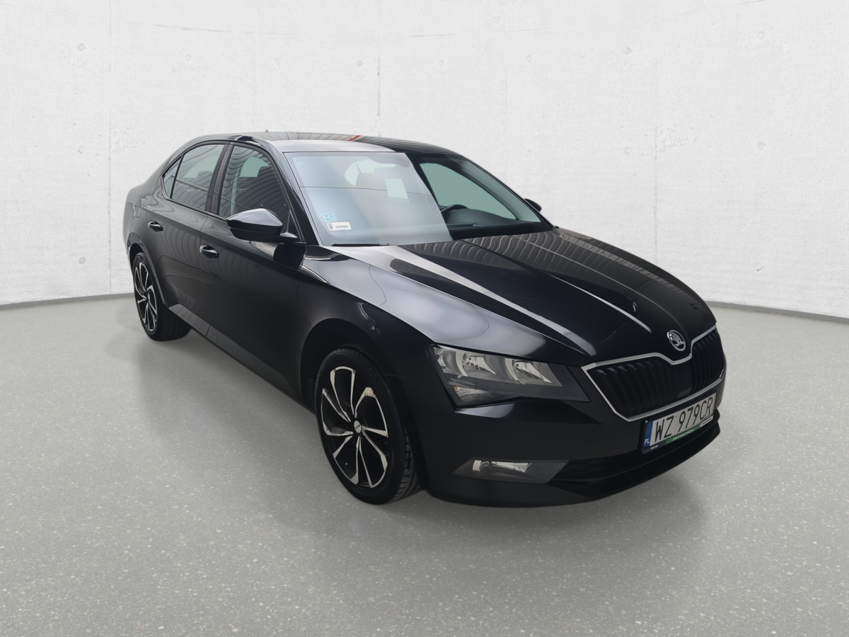 SKODA SUPERB LIFTBACK - PKW: das Bild 2 SKODA SUPERB LIFTBACK - PKW: das Bild 2