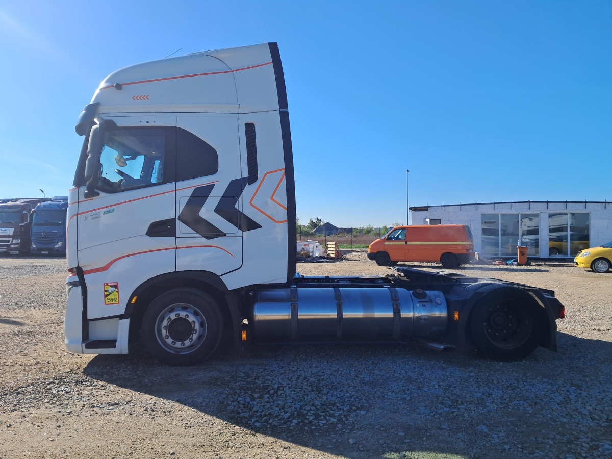IVECO AS440ST/FP LT LNG CIĄGNIK SIODŁOWY - Sattelzugmaschine: das Bild 4 IVECO AS440ST/FP LT LNG CIĄGNIK SIODŁOWY - Sattelzugmaschine: das Bild 4