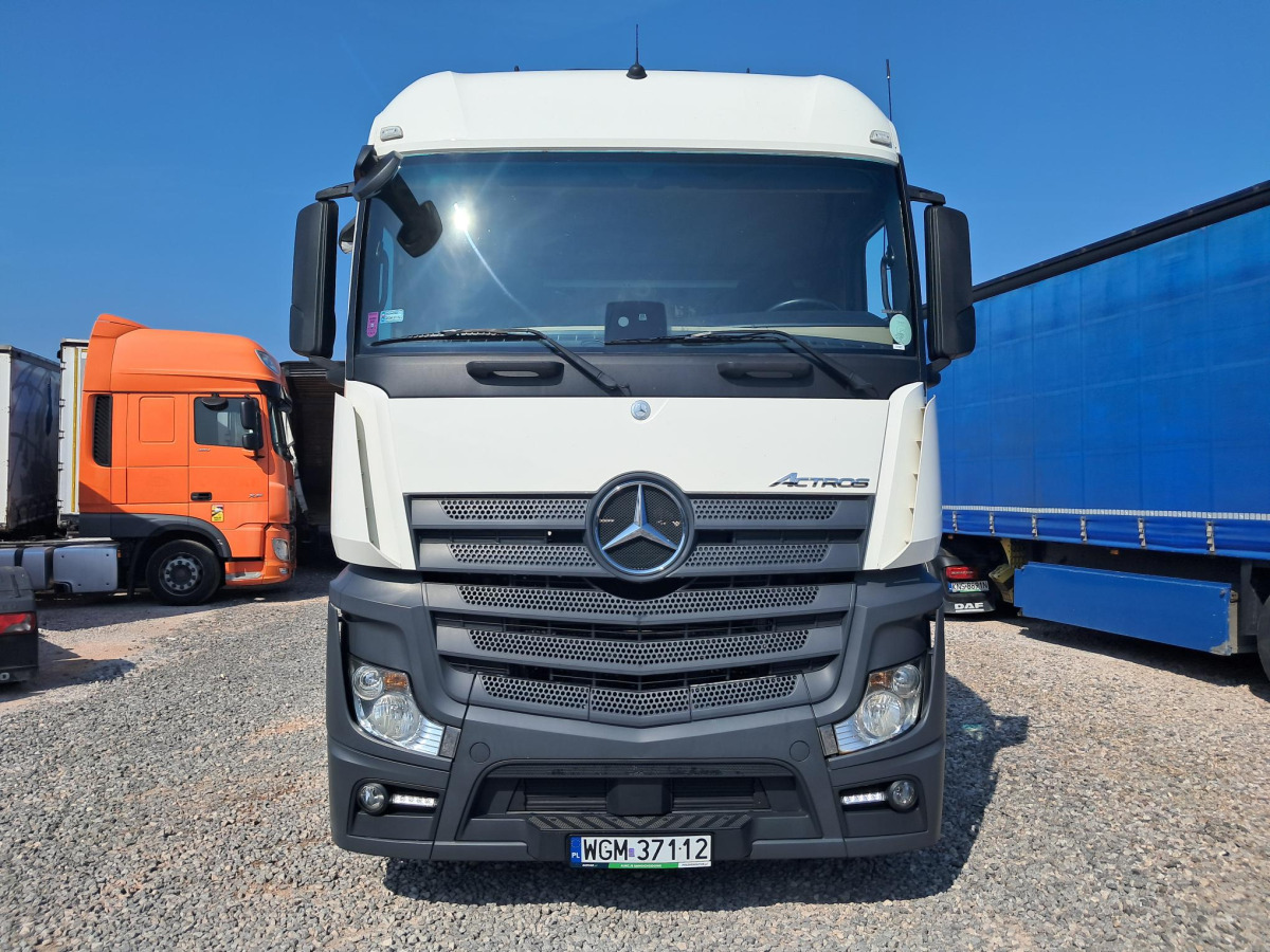 MERCEDES BENZ ACTROS CIĄGNIK SIODŁOWY - Sattelzugmaschine: das Bild 3 MERCEDES BENZ ACTROS CIĄGNIK SIODŁOWY - Sattelzugmaschine: das Bild 3