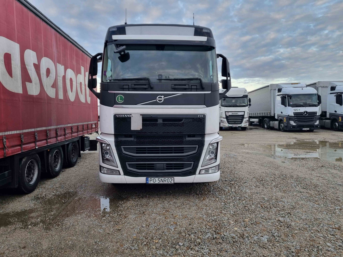 VOLVO FH 460 CIĄGNIK SIODŁOWY - Sattelzugmaschine: das Bild 2 VOLVO FH 460 CIĄGNIK SIODŁOWY - Sattelzugmaschine: das Bild 2
