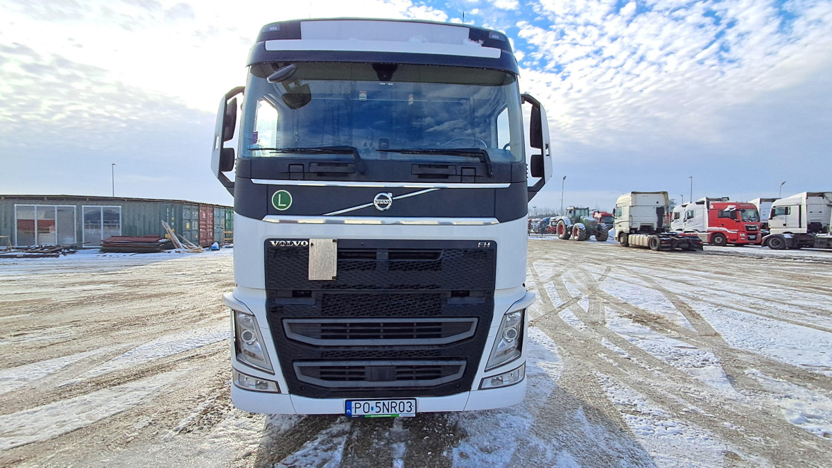 VOLVO FH 460 CIĄGNIK SIODŁOWY - Sattelzugmaschine: das Bild 2 VOLVO FH 460 CIĄGNIK SIODŁOWY - Sattelzugmaschine: das Bild 2