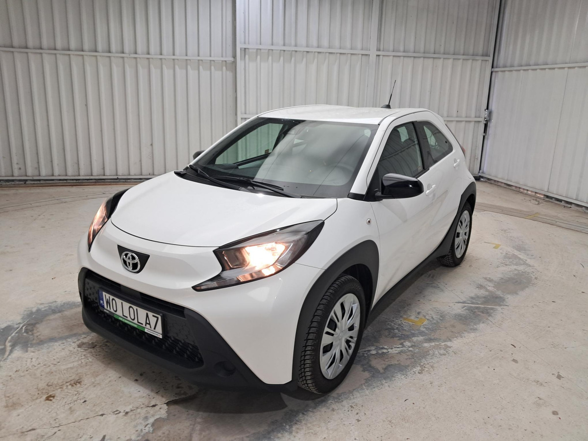 TOYOTA TOYOTA AYGO X HATCHBACK - PKW: das Bild 3 TOYOTA TOYOTA AYGO X HATCHBACK - PKW: das Bild 3
